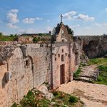 Madonna delle Vergini 岩洞教堂